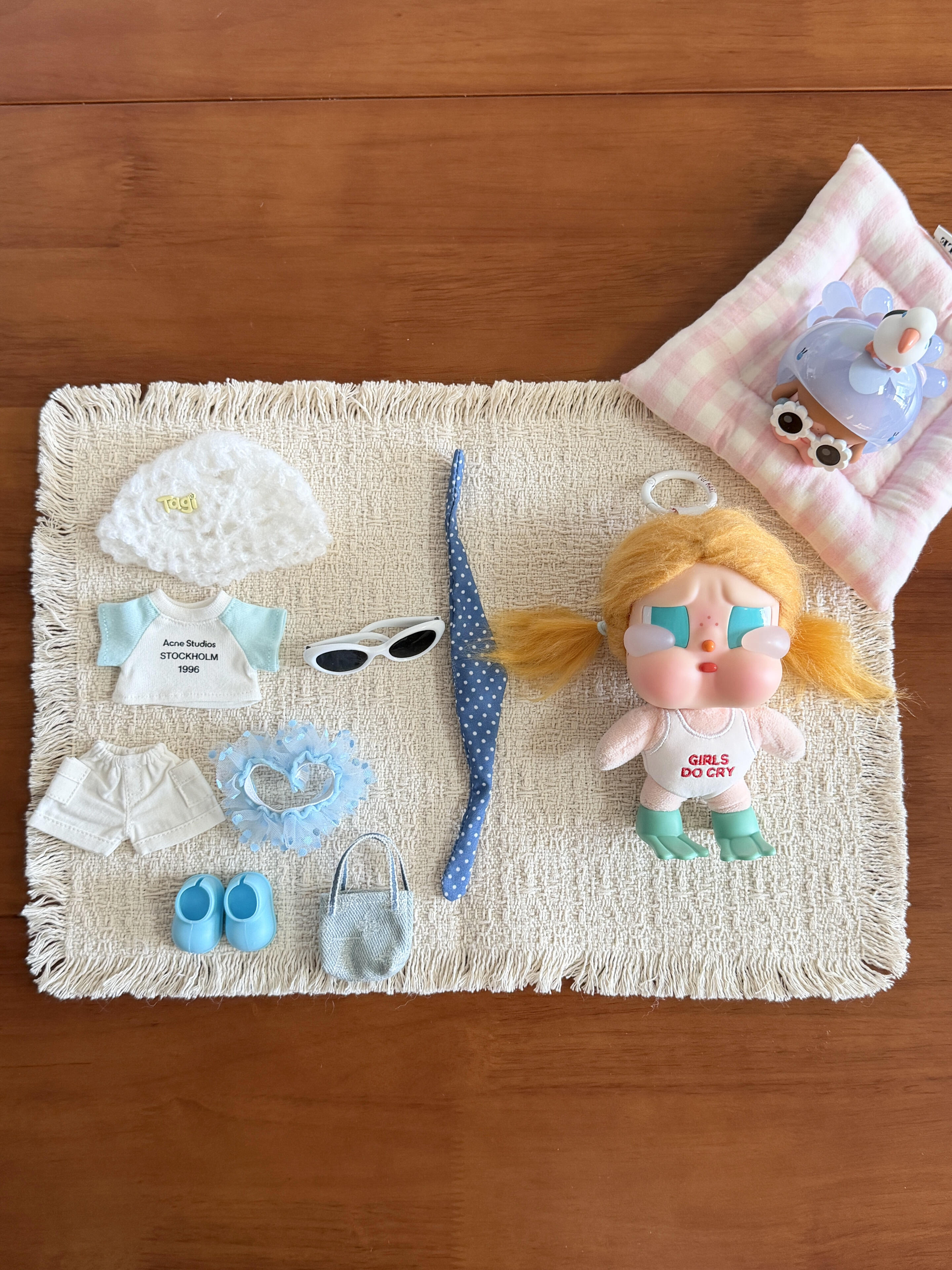Handmade Summer Doll Outfit 7-Piece Set – Knit Hat, Sunglasses, Tee, Scarf, Polka Lace Skirt, Denim Bag & Shoes