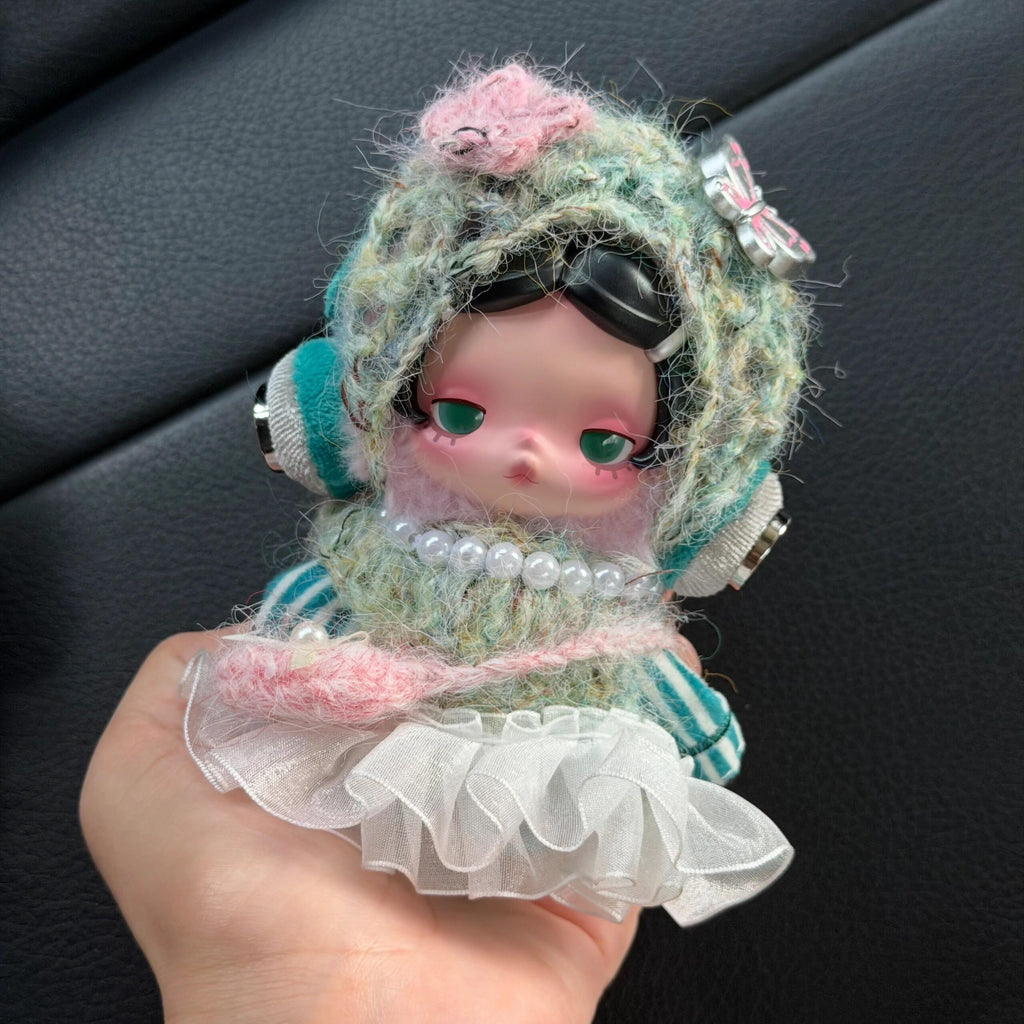 Handmade Fairycore Mohair Doll Outfit 4-Piece Set – Triangle Scarf, Lace Collar, Pink Pearl Bag & Bracelet for