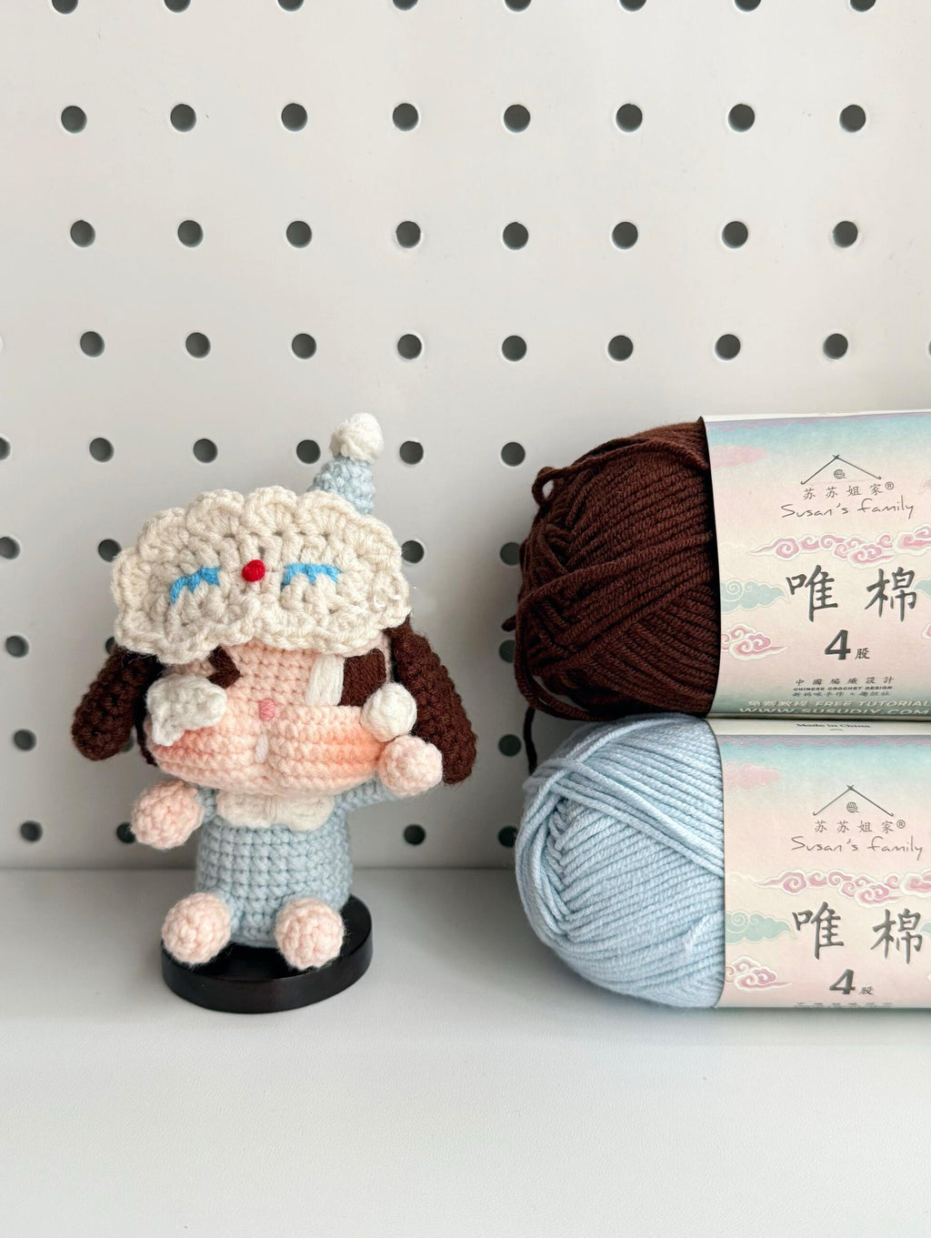 Handmade Crochet Sleepy Cap Girl Doll | Cloud Hat Amigurumi Plushie | Kawaii Knit Doll Keychain