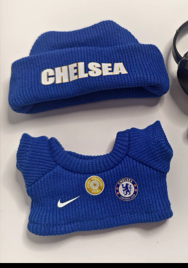 Chelsea Soccer Doll Clothing Outfit for 15cm 20cm Plushies Stuff Toys, Mini Football Jersey Uniform Knit Beanie Hat Glasses Headphones Shoes Set, Dolls Accessories for Football Fans Kids Girls
