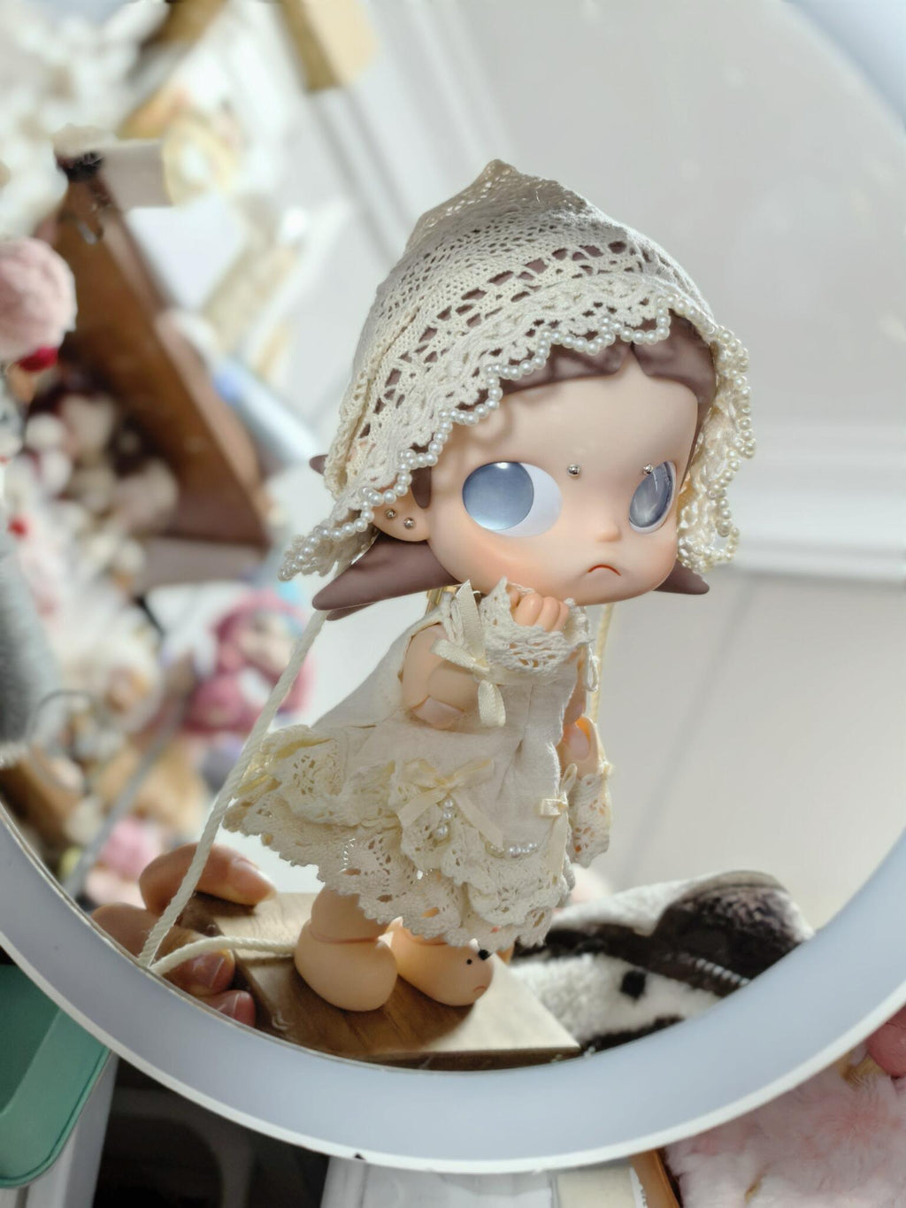 Handmade Lace Lolita Dress Set for 20cm Art Toy Doll – Ivory Cotton Bonnet Hat & Lace Sleeve Cuffs Outfit for Big-Head Designer Dolls