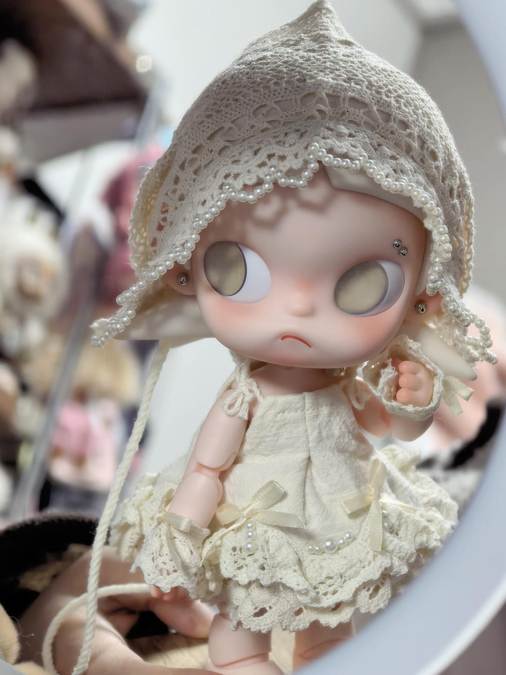 Handmade Lace Lolita Dress Set for 20cm Art Toy Doll – Ivory Cotton Bonnet Hat & Lace Sleeve Cuffs Outfit for Big-Head Designer Dolls
