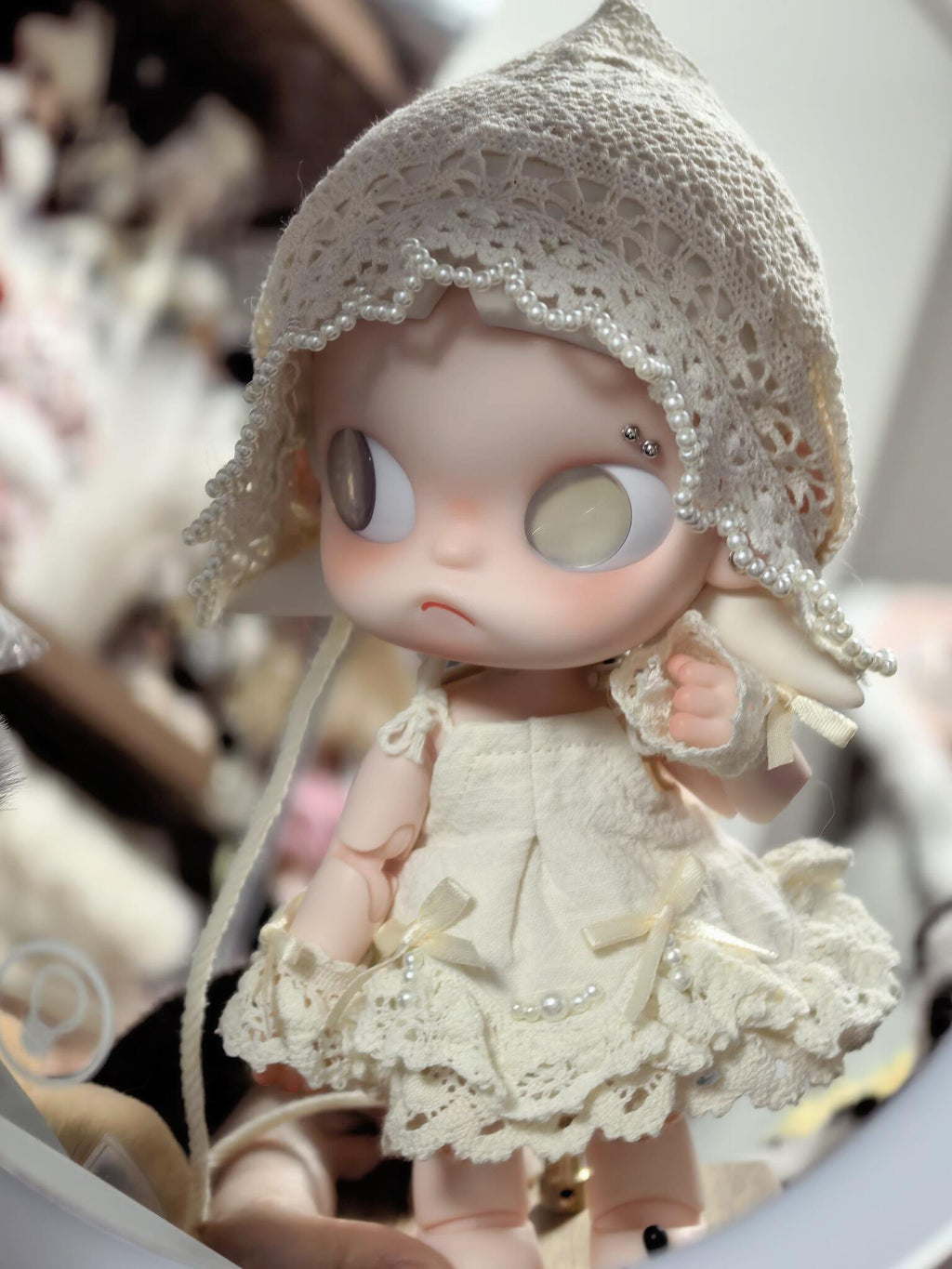 Handmade Lace Lolita Dress Set for 20cm Art Toy Doll – Ivory Cotton Bonnet Hat & Lace Sleeve Cuffs Outfit for Big-Head Designer Dolls